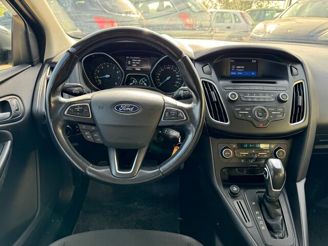 FORD FOCUS TREND 1.6 TI-VCT AUTO SPANISH LHD IN SPAIN 51000 MILES SUPER 2017